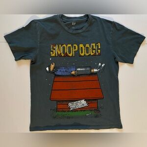 Gap Snoop Dogg Men”s T-shirt in Size L in EUC